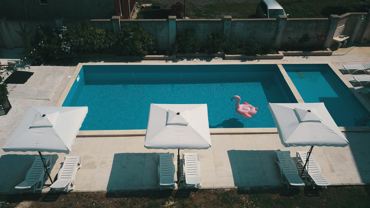 Belgrade Rustaveli Hotel コブレチ エクステリア 写真