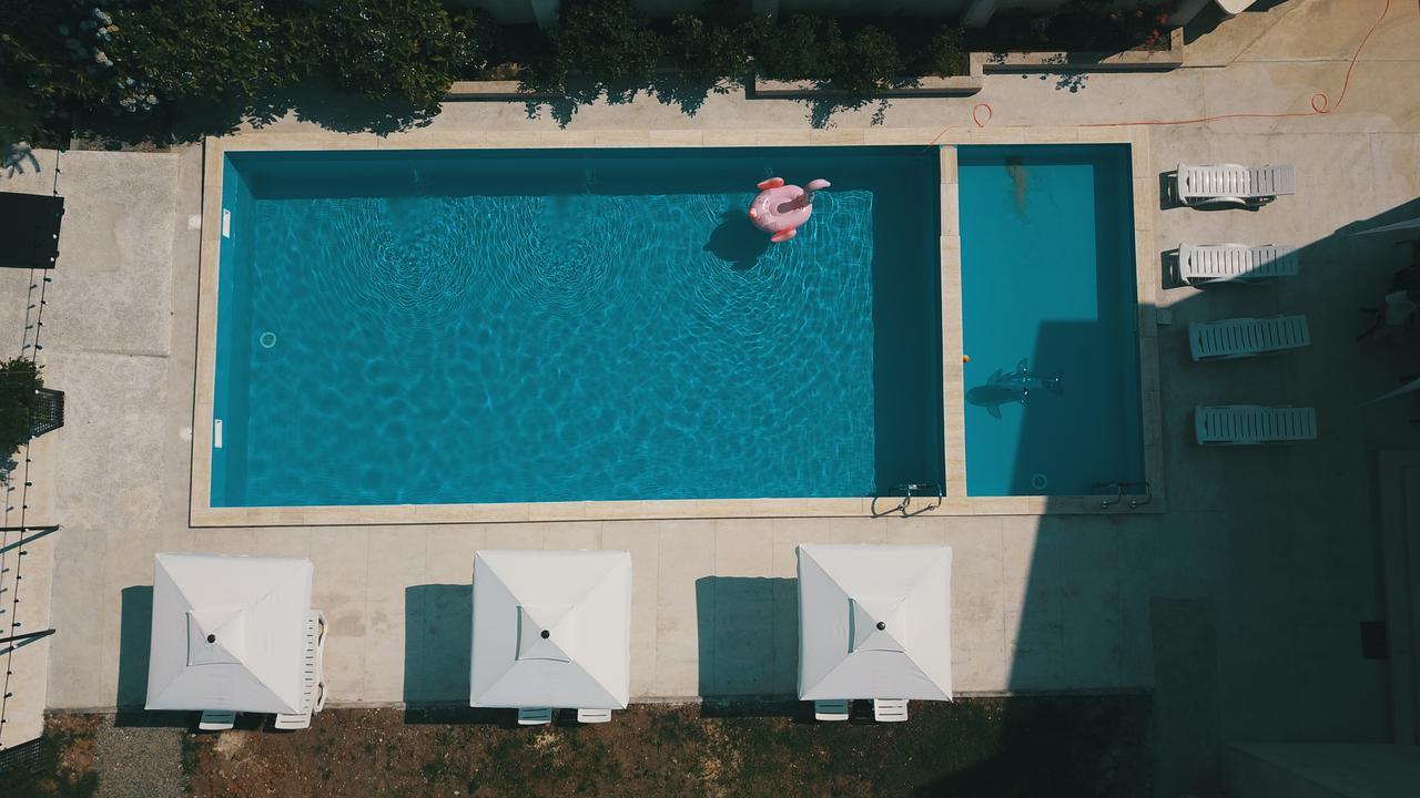 Belgrade Rustaveli Hotel コブレチ エクステリア 写真